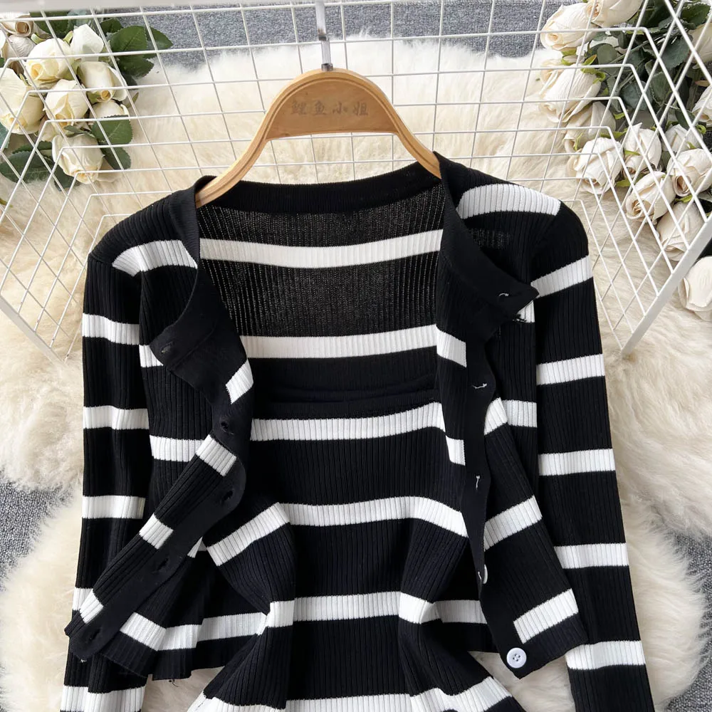Korean Sweet Hit Color Patchwo - Longline Cardigan Knit 리뷰 및 가격